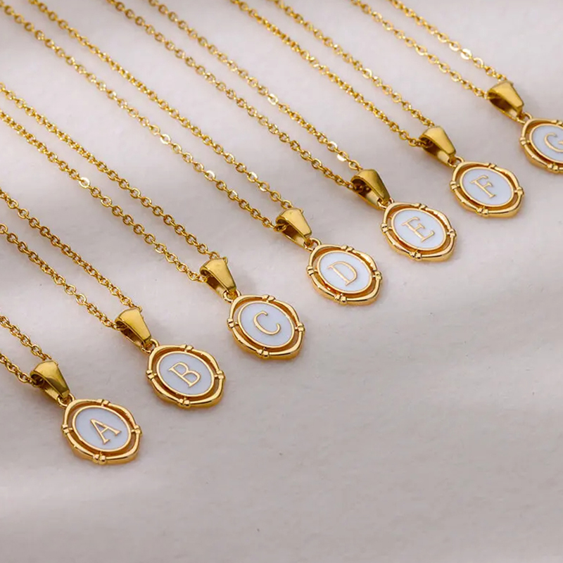 A-Z Letter Initial Enamel Neck - Event Z 评论和价格
